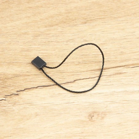 Marchamo reciclado plano negro, hilo etiquetar poliéster 14 cm - 1000 uds