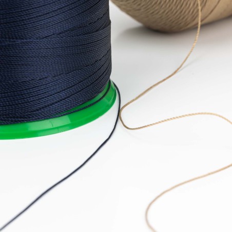 Hilo poliamida 6.6 (nylon) grosor 10/3 -Bobina 1500 metros / 500 grs