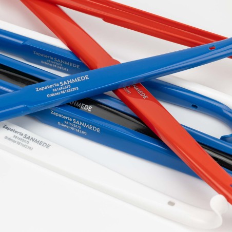 Calzador personalizado manual largo plástico colgador 60 cm