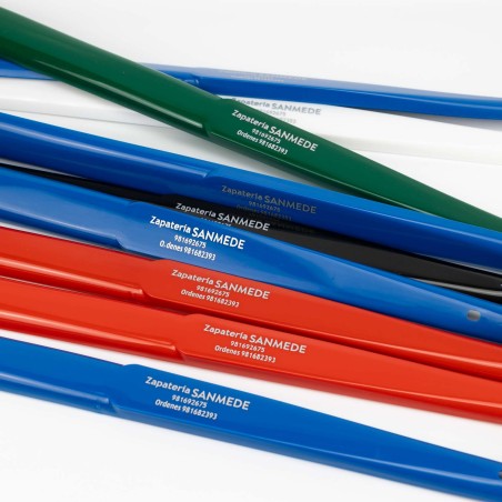 Calzador personalizado manual largo plástico colgador 60 cm