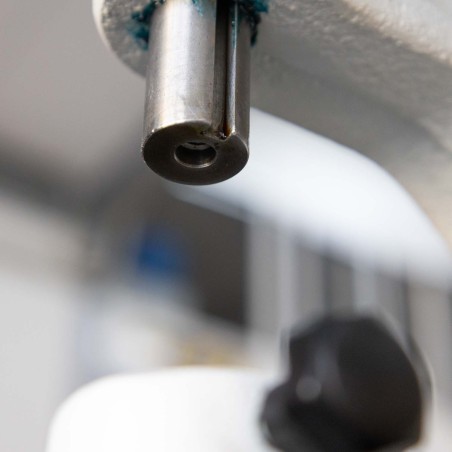 Prensa remachadora con mesa de cajón y pedal para perforar cuero, colocar remaches, ojales, broches, botones