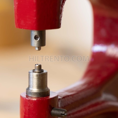 Ojete metálico 4 mm Hierro oro viejo - Caja...