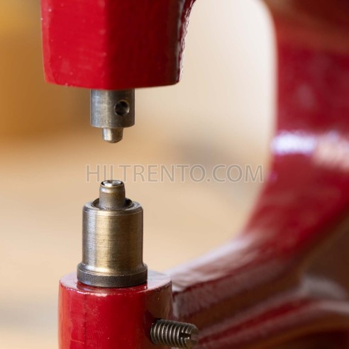 Ojete metálico 5 mm Hierro Oro viejo - Caja...