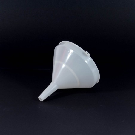 Embudo plástico 14 cm
