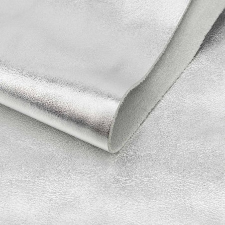Piel napa vacuno laminada metalizada, color plata, grosor 1,2 - 1,4 mm