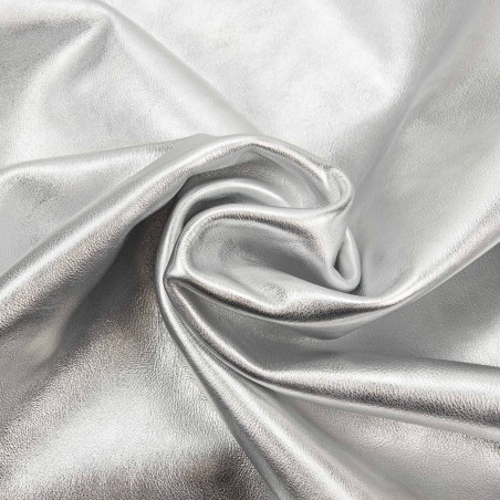 Piel napa vacuno laminada metalizada, color plata, grosor 1,2 - 1,4 mm